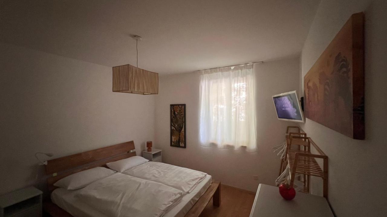 Garden Suite Bolzano Luaran gambar