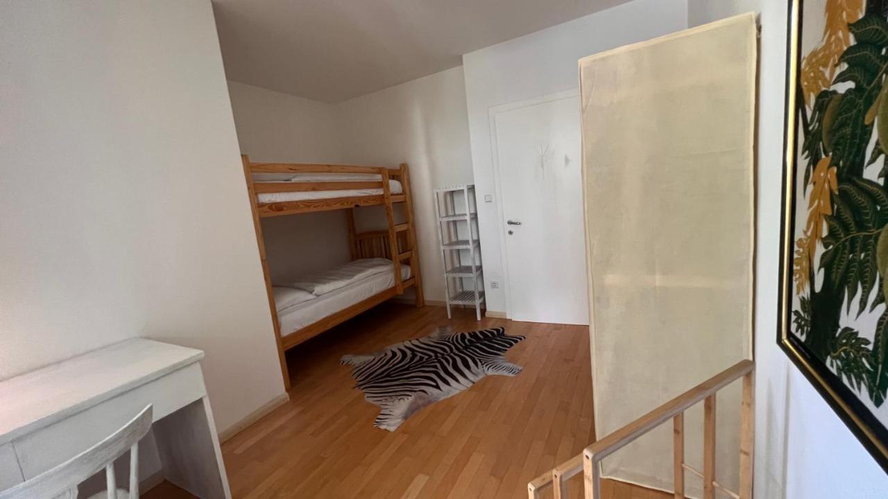 Garden Suite Bolzano Luaran gambar