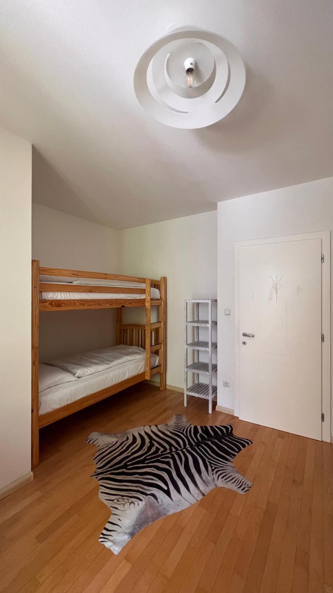 Garden Suite Bolzano Luaran gambar