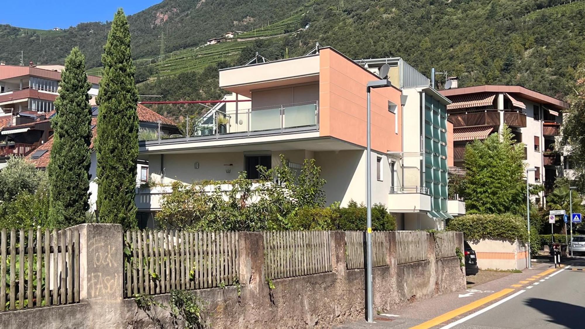 Garden Suite Bolzano Luaran gambar